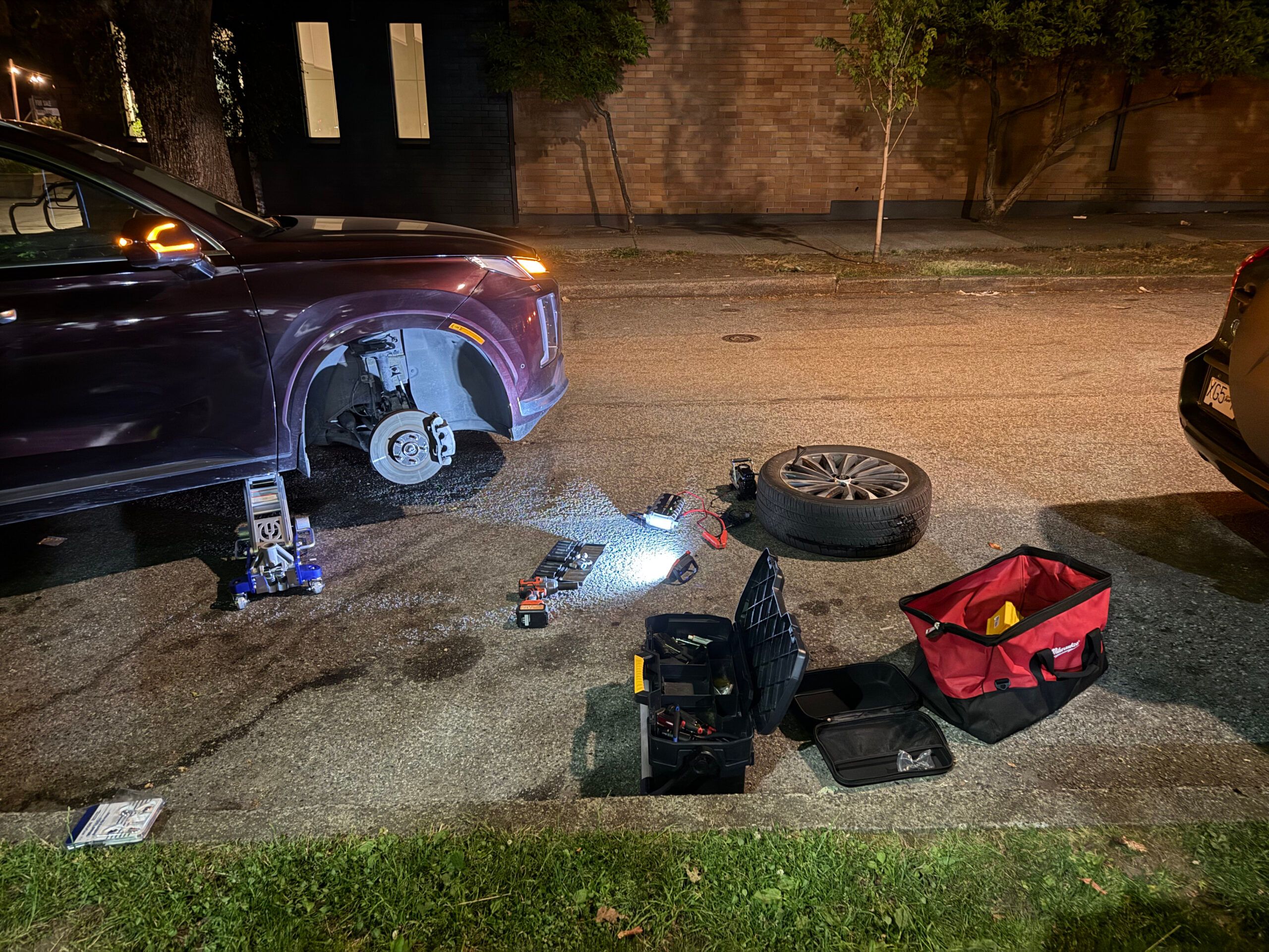 Emergency roadside help | Guardian Roadside Assistance | Serving Vancouver